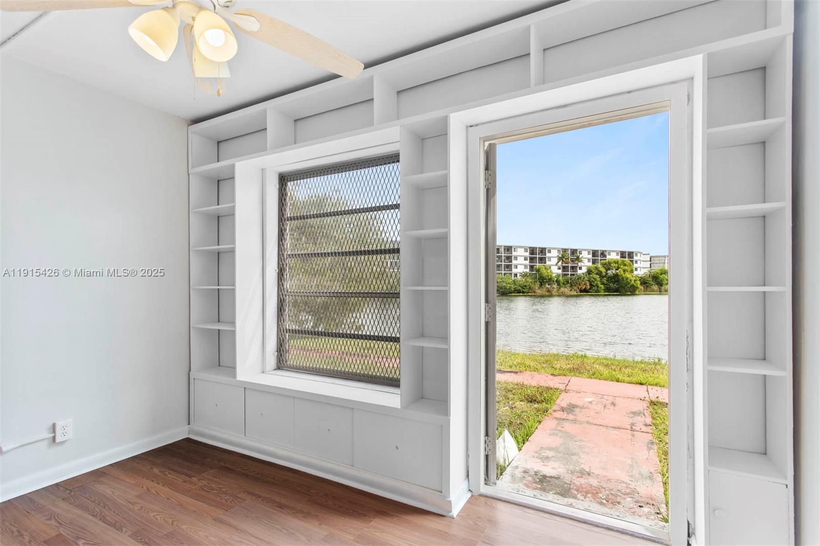 19305 NE 2nd Ave # 2308