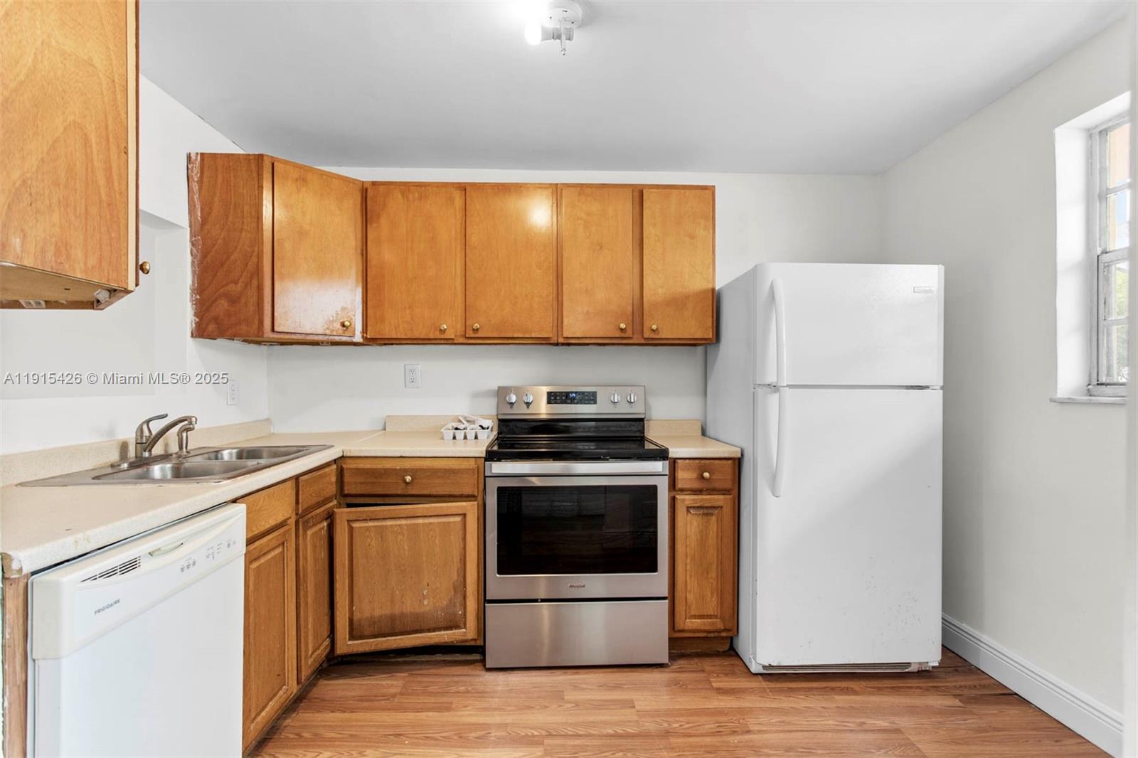 19305 NE 2nd Ave # 2308
