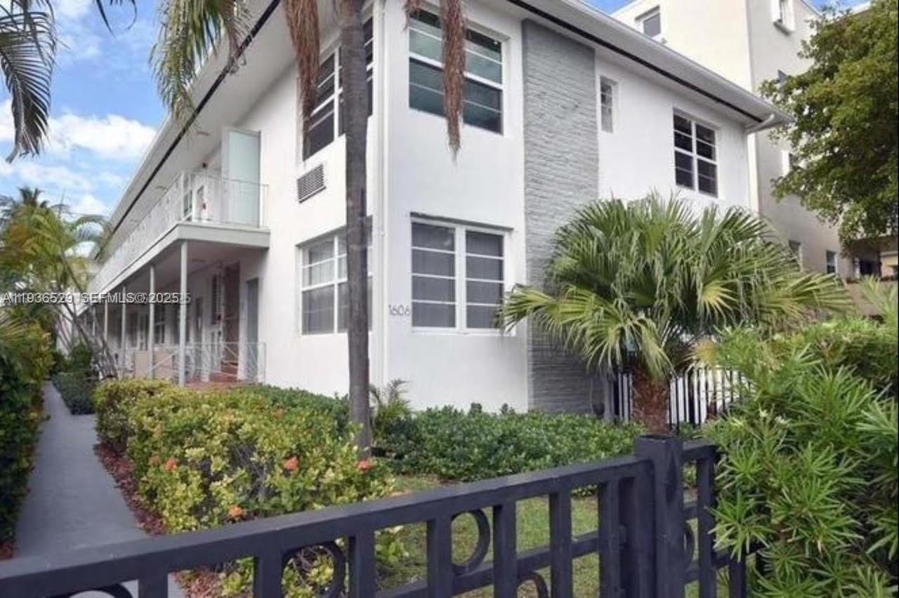 1606 Jefferson Ave # 8