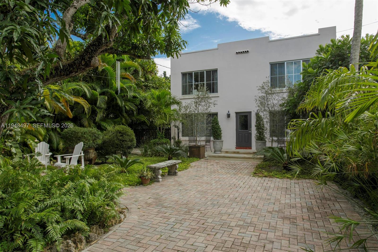 1360 SW 14th St