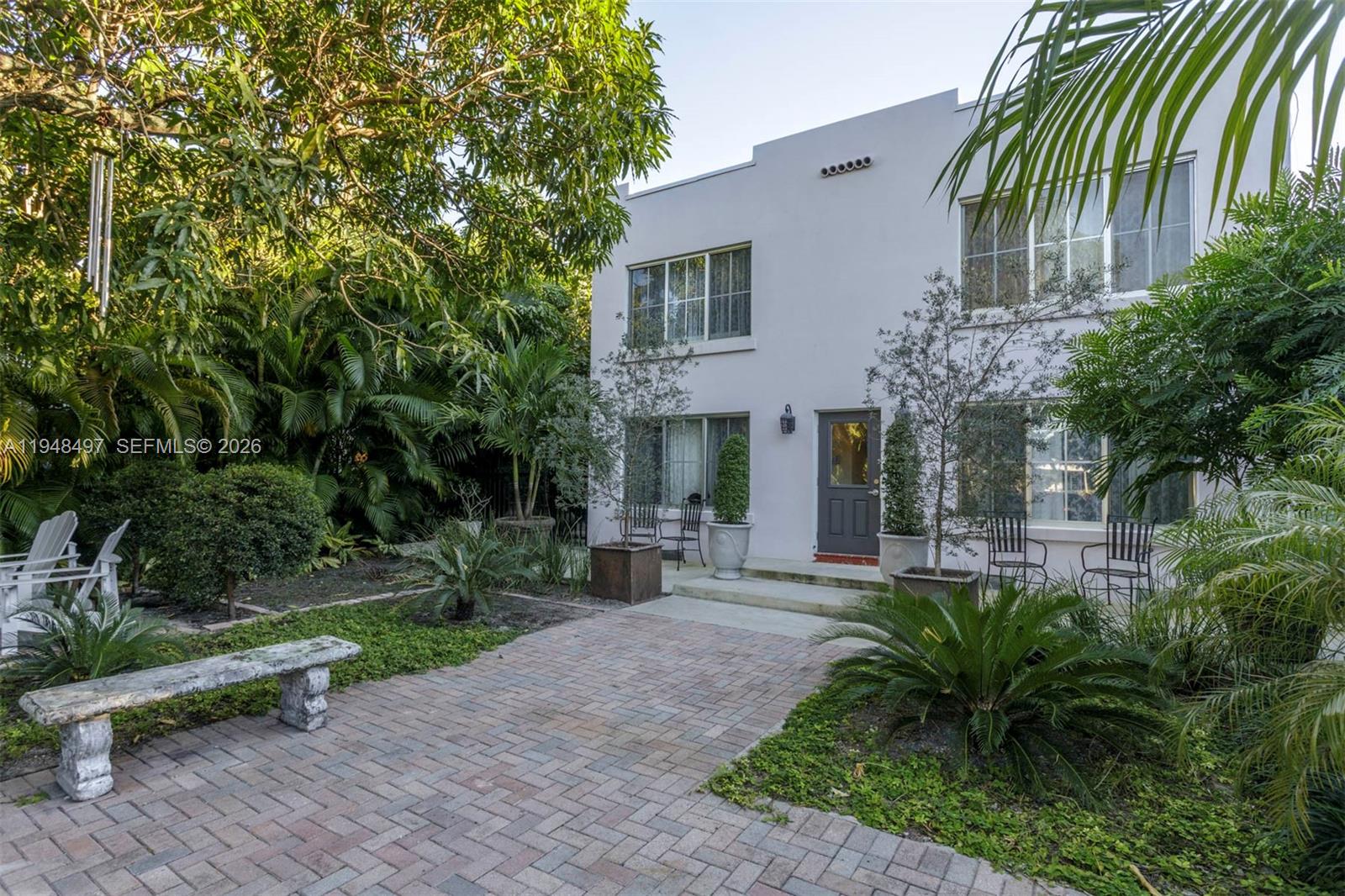 1360 SW 14th St