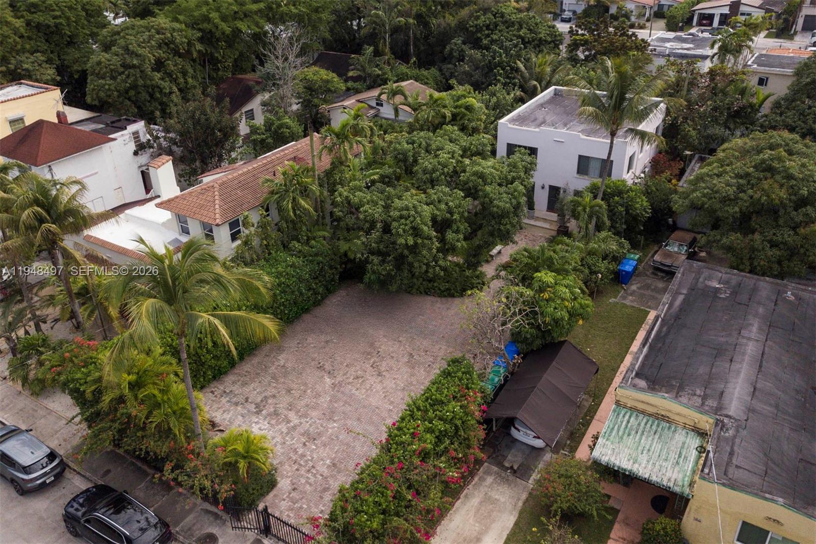 1360 SW 14th St
