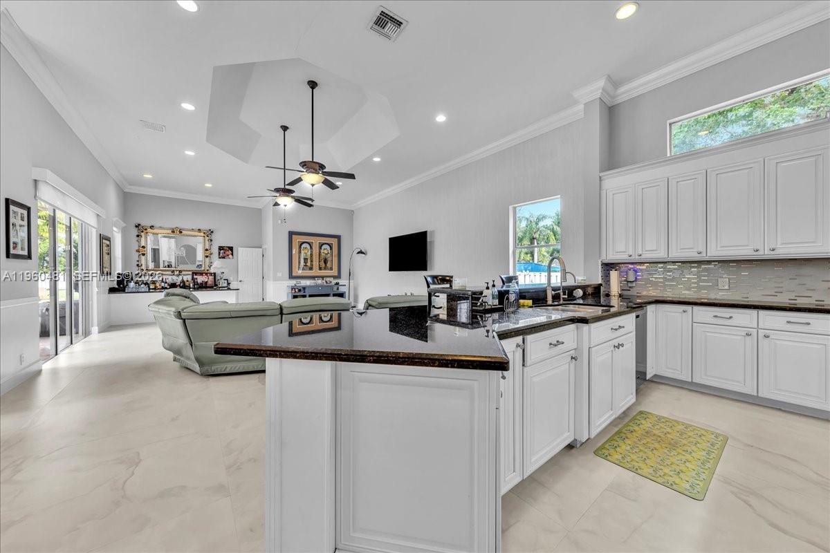 13801 Alexandria Ct