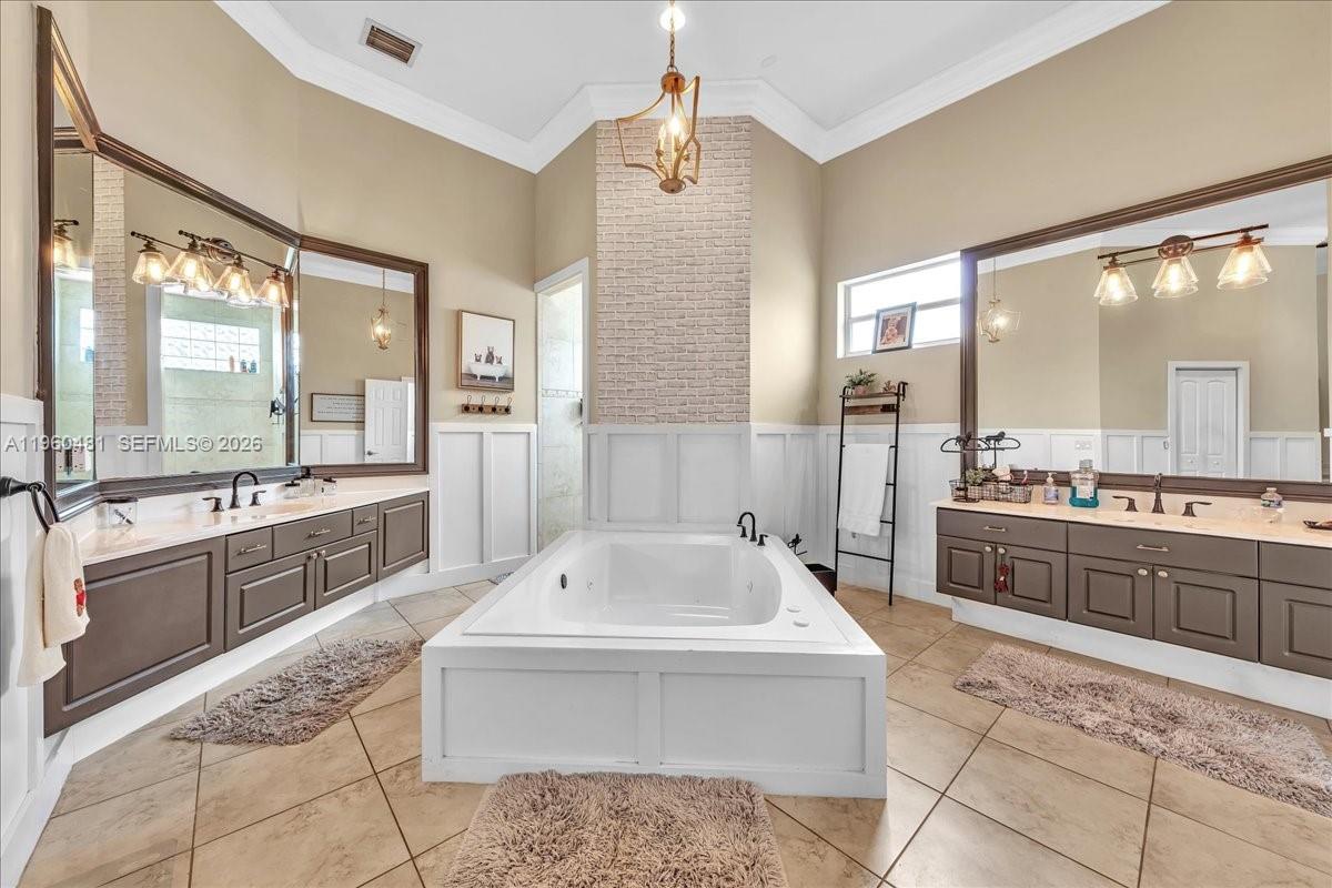 13801 Alexandria Ct