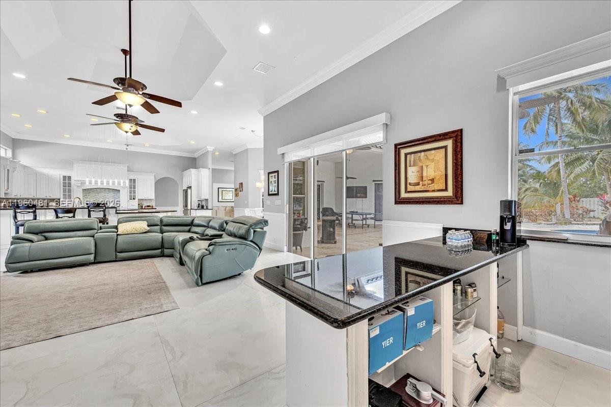 13801 Alexandria Ct