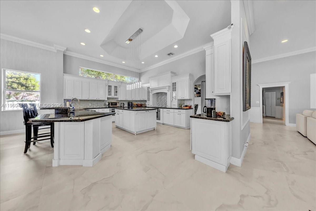 13801 Alexandria Ct
