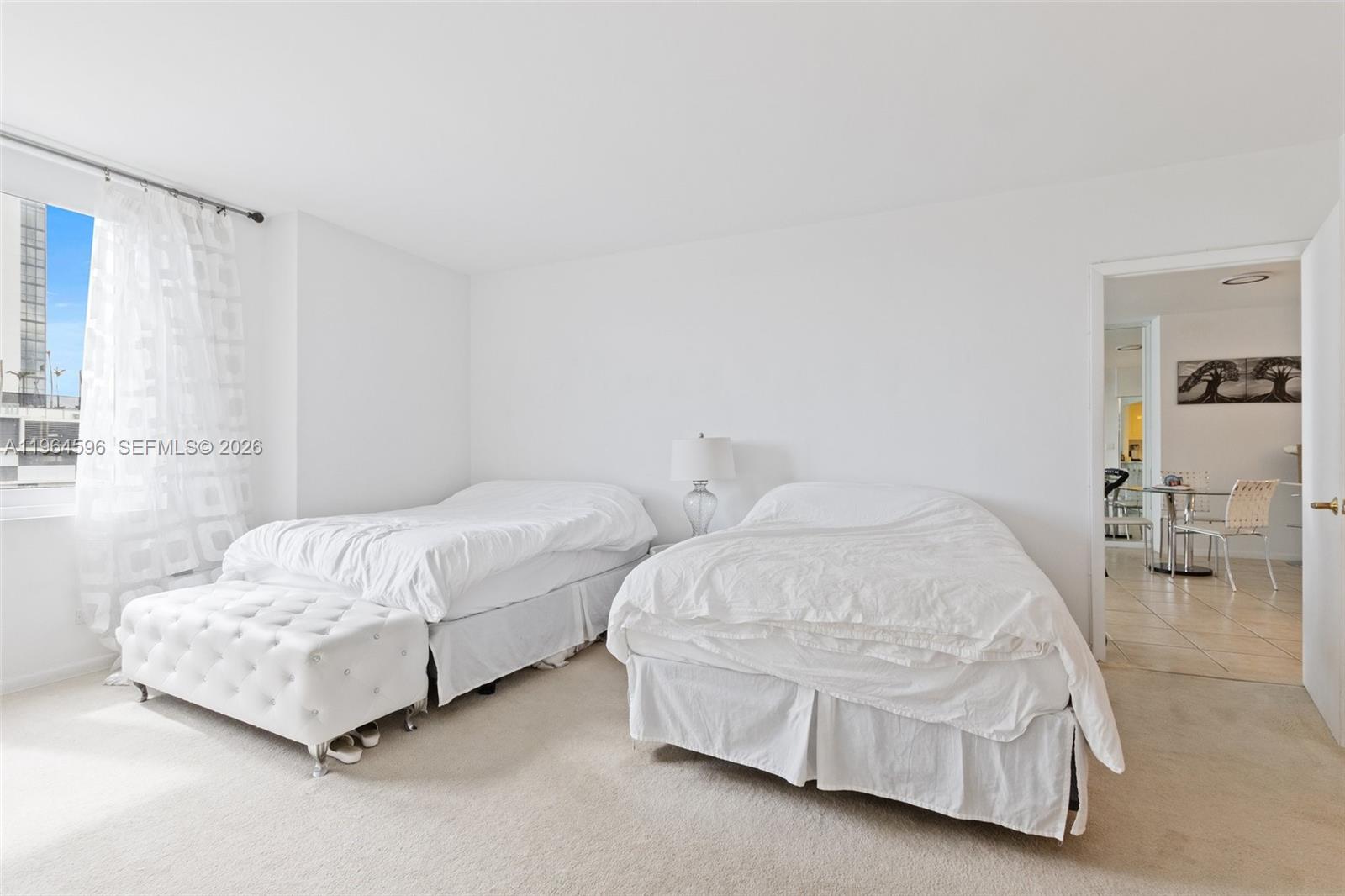 2301 Collins Ave # 504