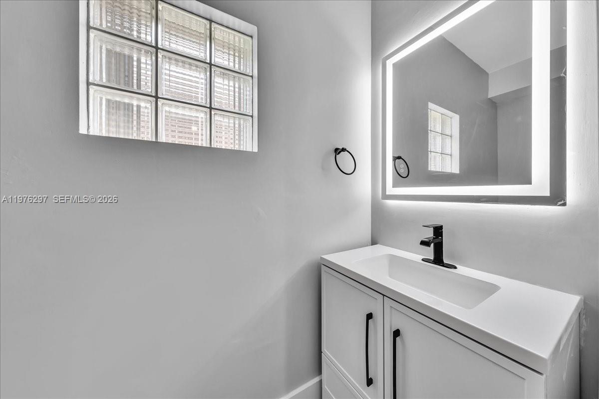 3494 Coco Lake Dr