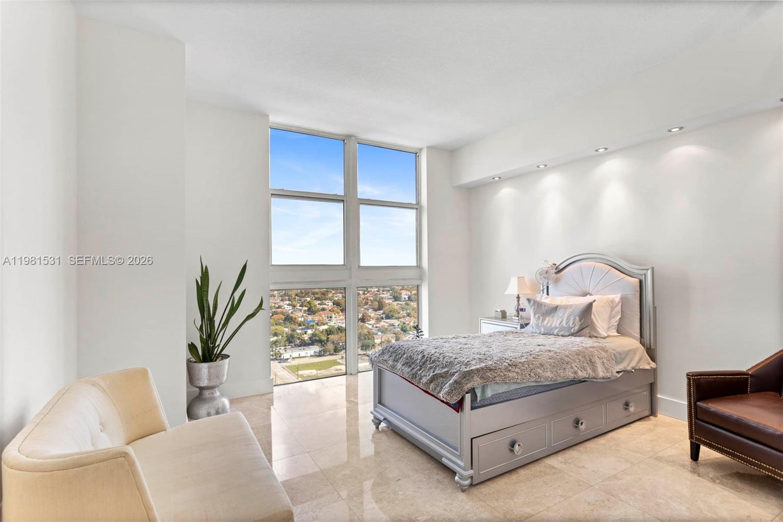 3232 SW 22nd Ter # 2002 Unit: PH 2002
