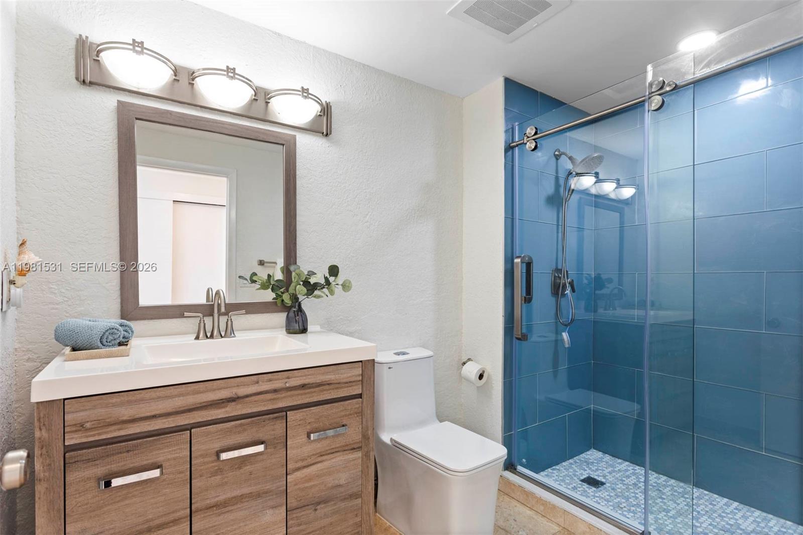 3232 SW 22nd Ter # 2002 Unit: PH 2002