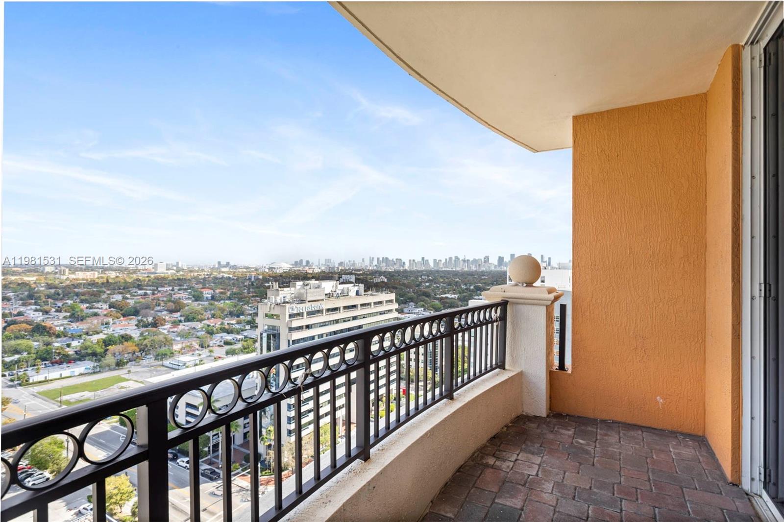 3232 SW 22nd Ter # 2002 Unit: PH 2002