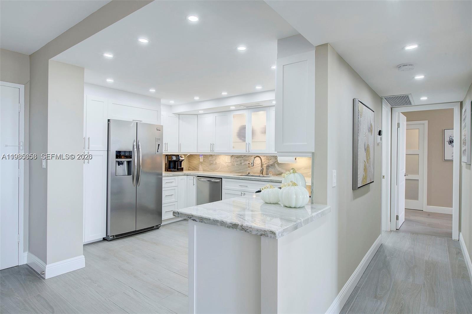 1600 S Ocean Dr # 6H