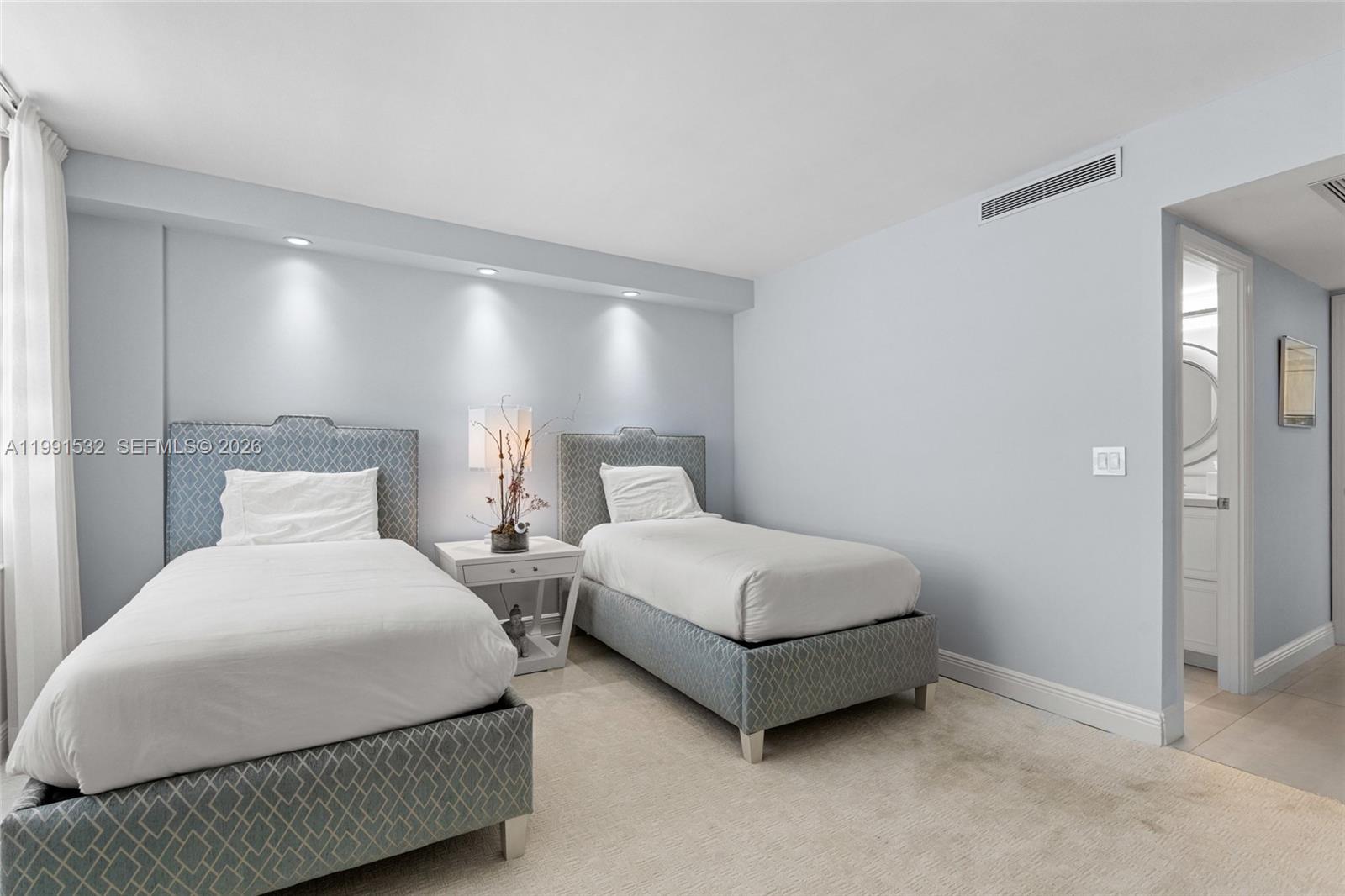 9801 Collins Ave # 5R