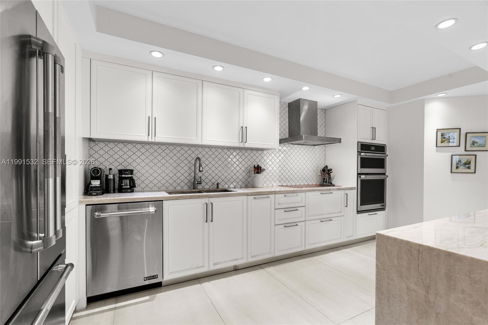 9801 Collins Ave # 5R