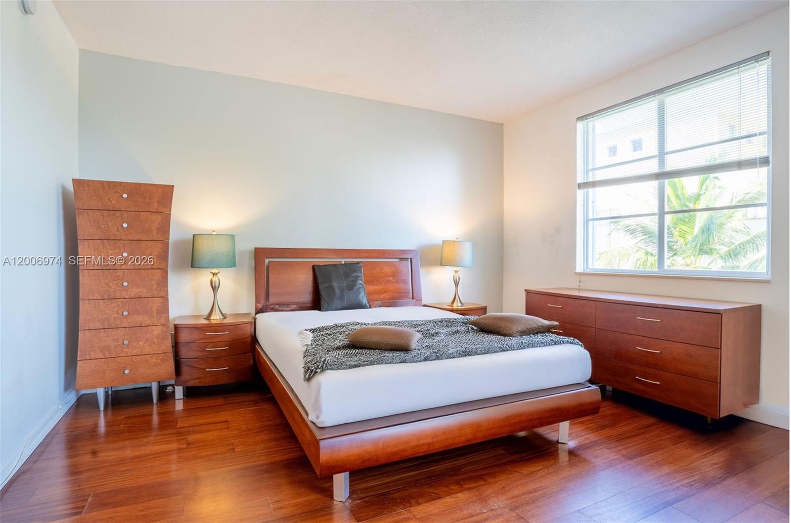 151 Michigan Ave # 533
