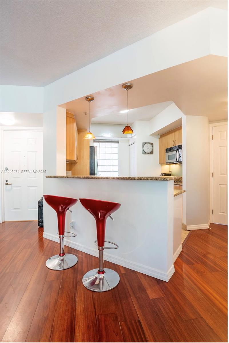 151 Michigan Ave # 533