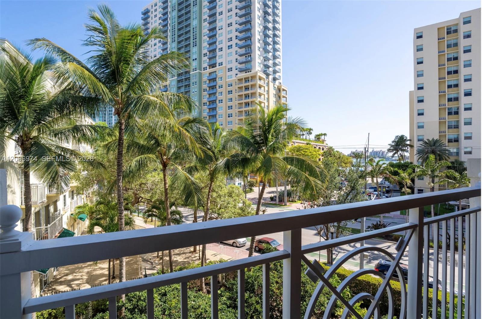 151 Michigan Ave # 533