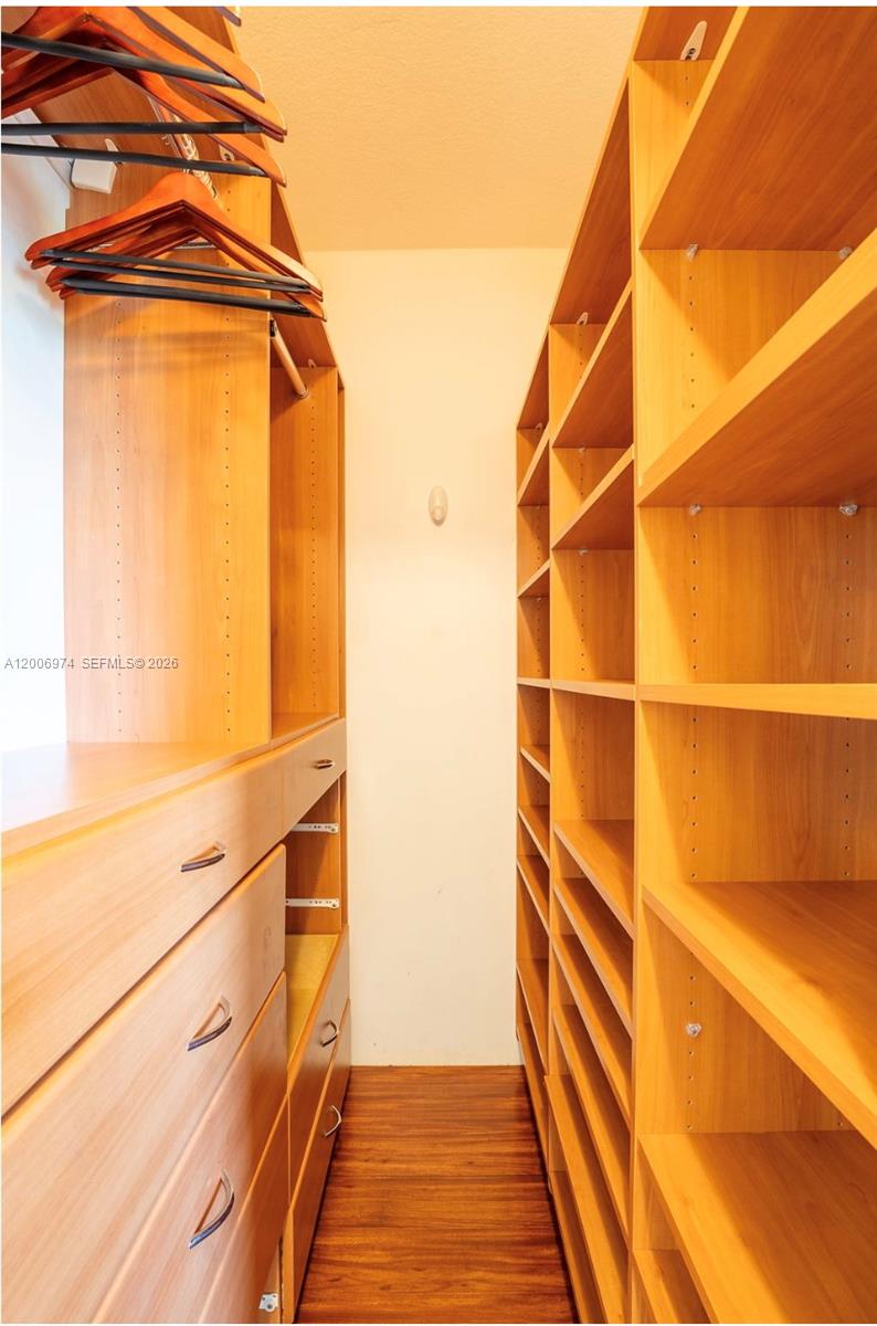 151 Michigan Ave # 533