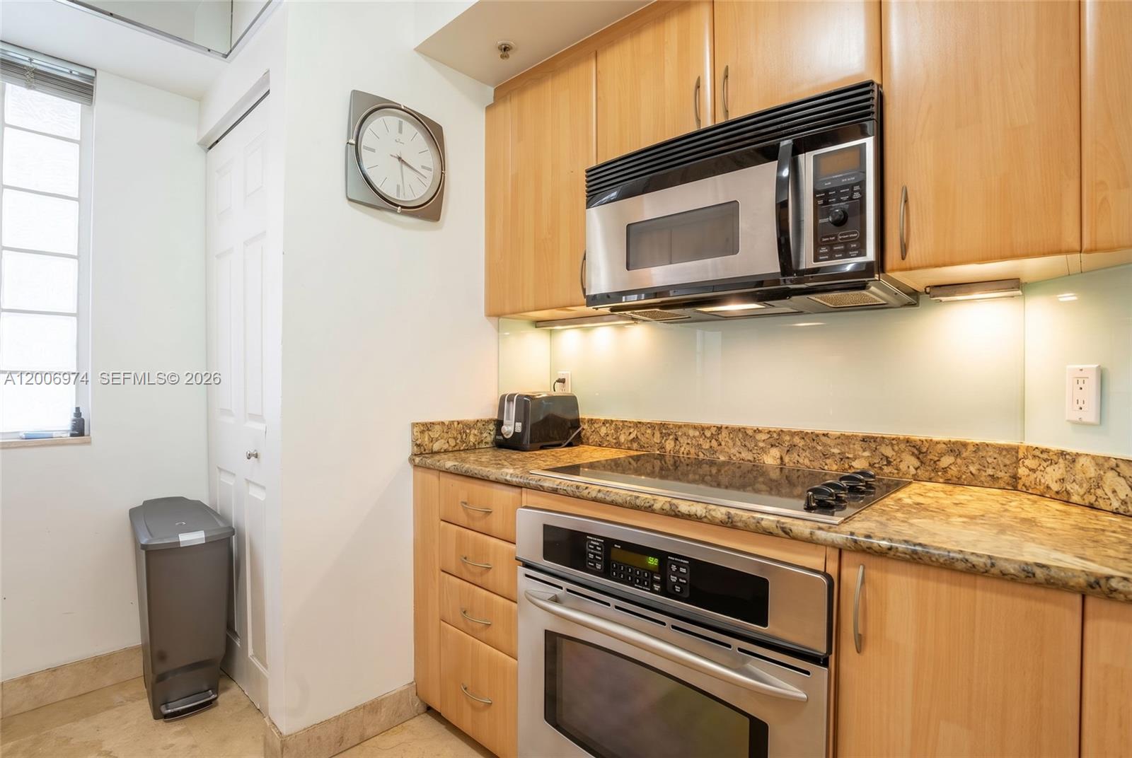 151 Michigan Ave # 533