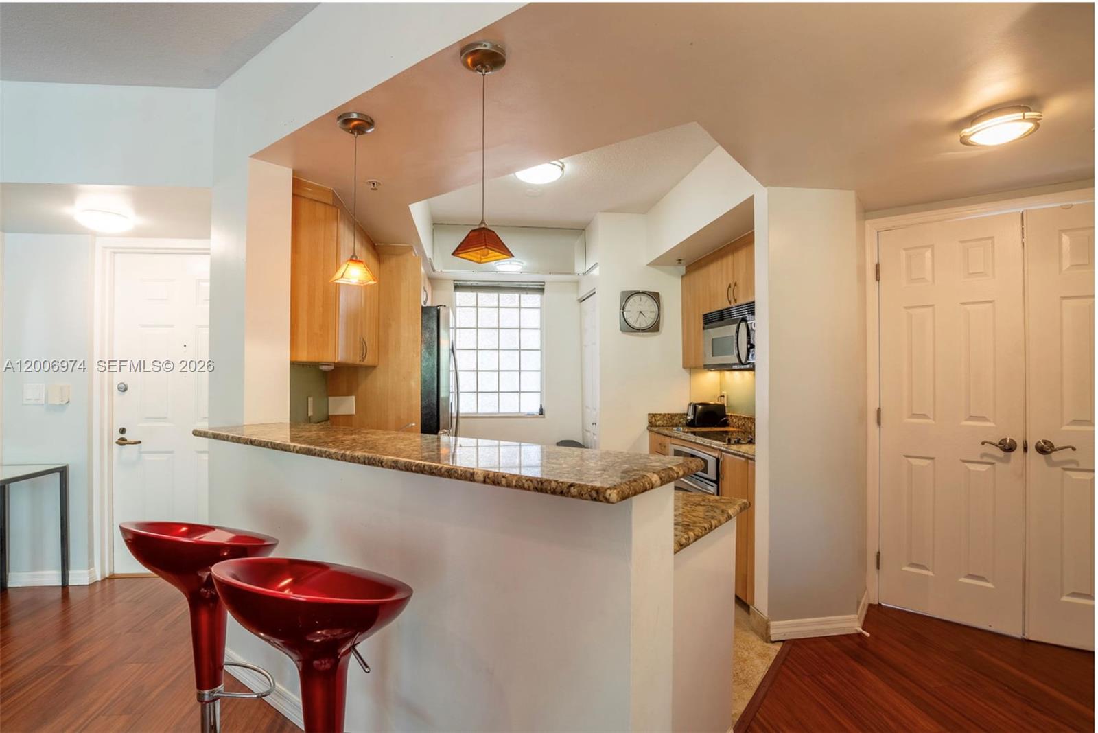 151 Michigan Ave # 533