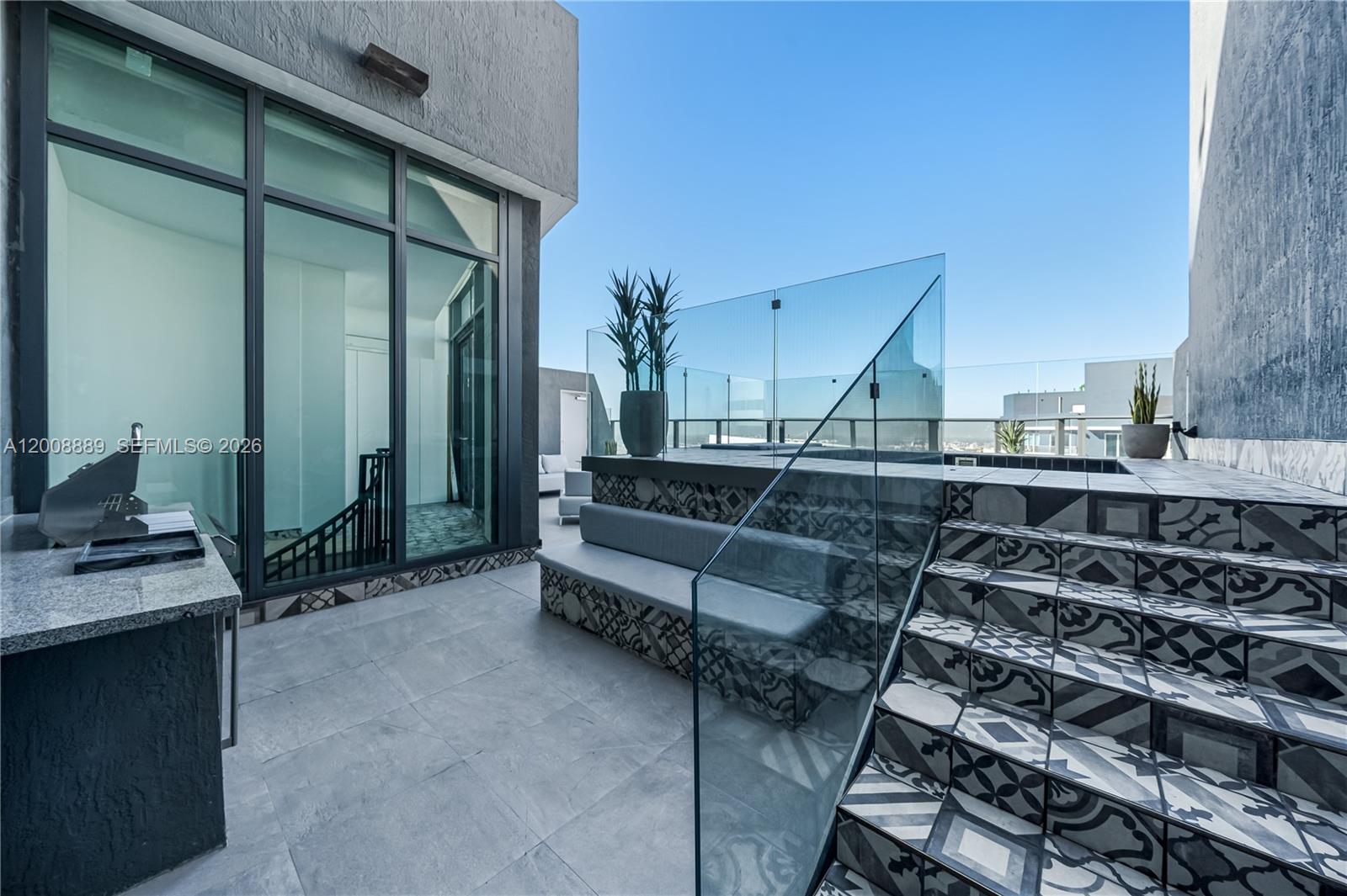 1300 S Miami Ave Unit: UPH4