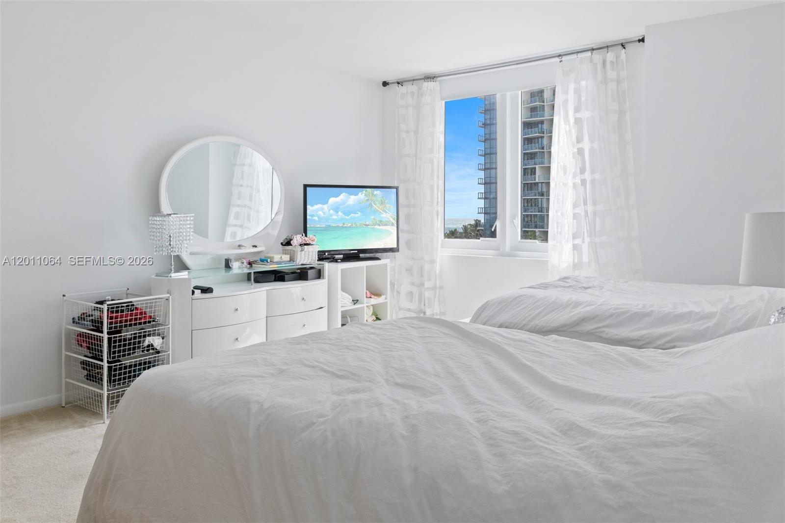 2301 Collins Ave # 504