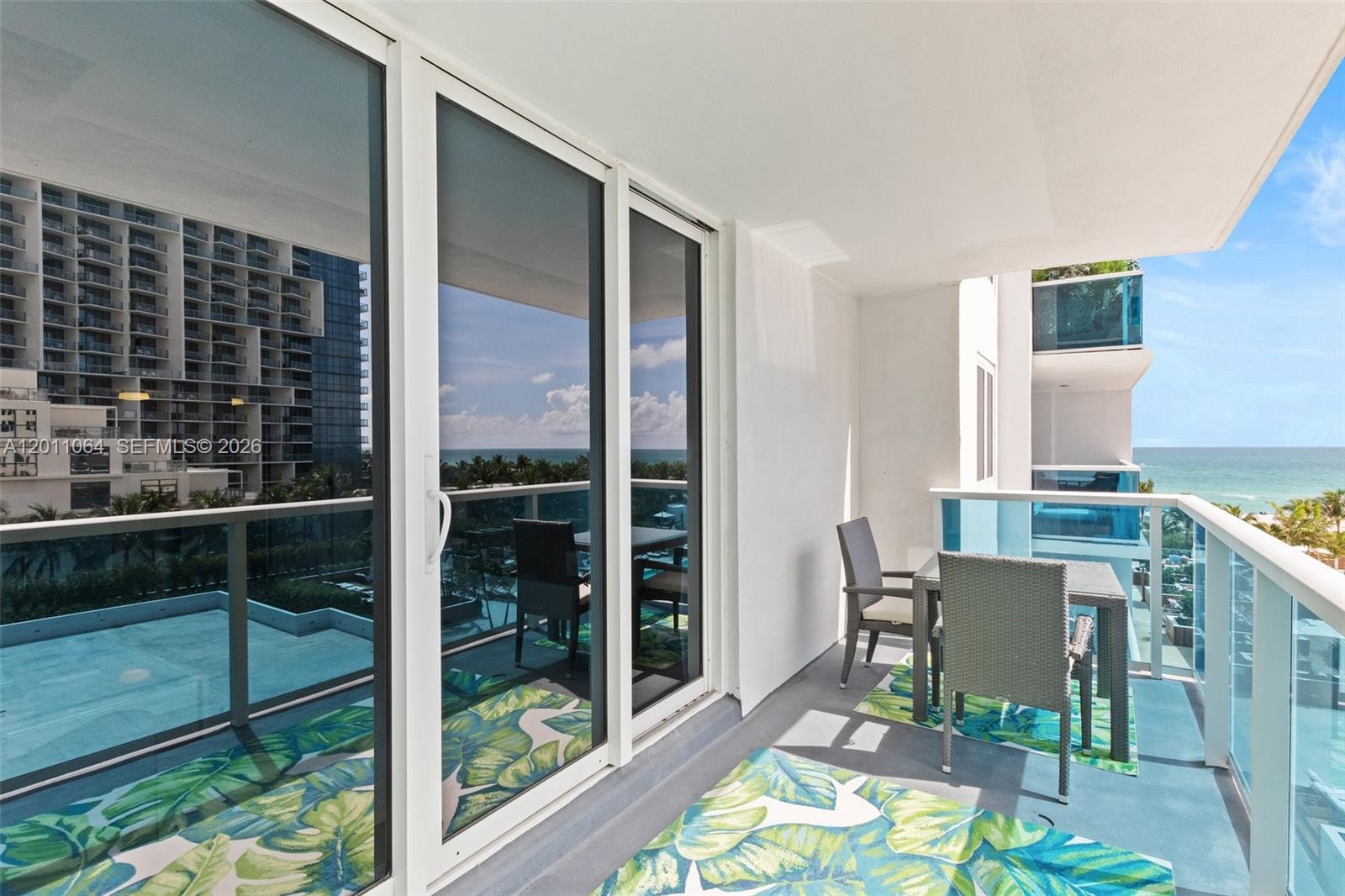 2301 Collins Ave # 504