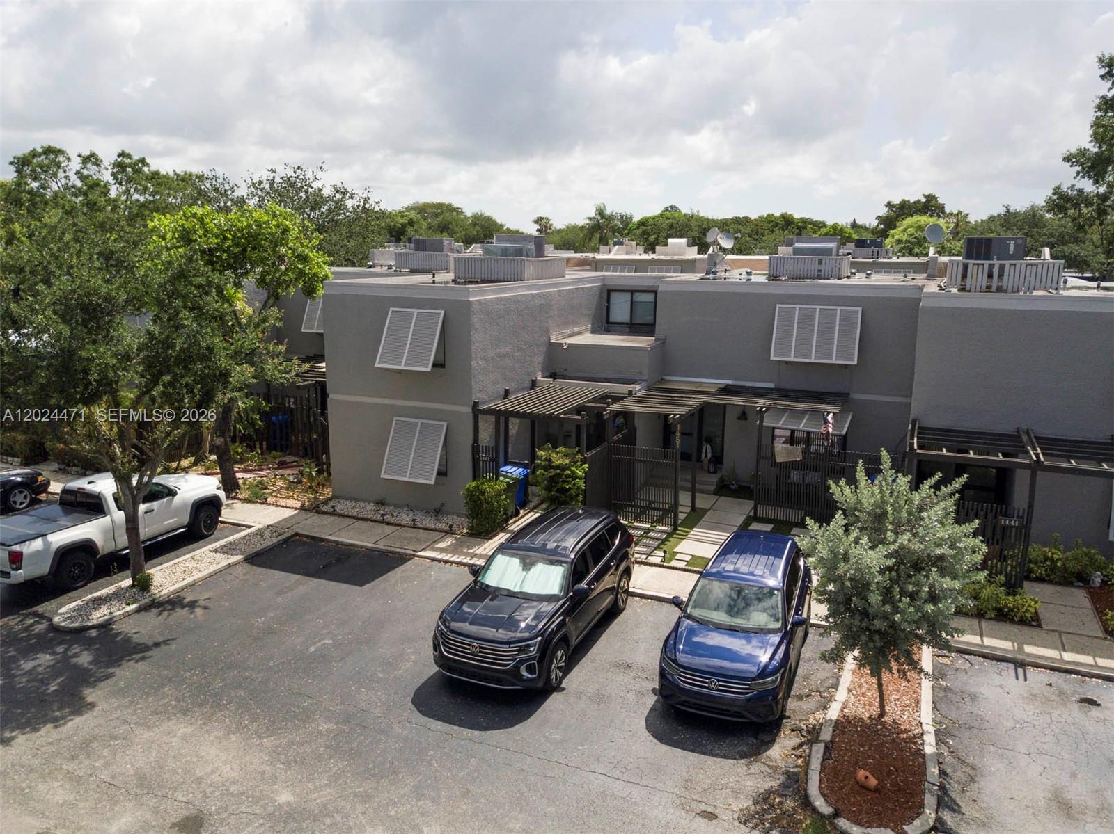 1461 NW 113th Ave