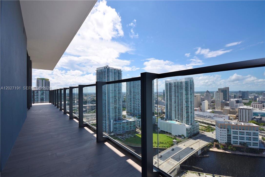 68 SE 6th St # 2812