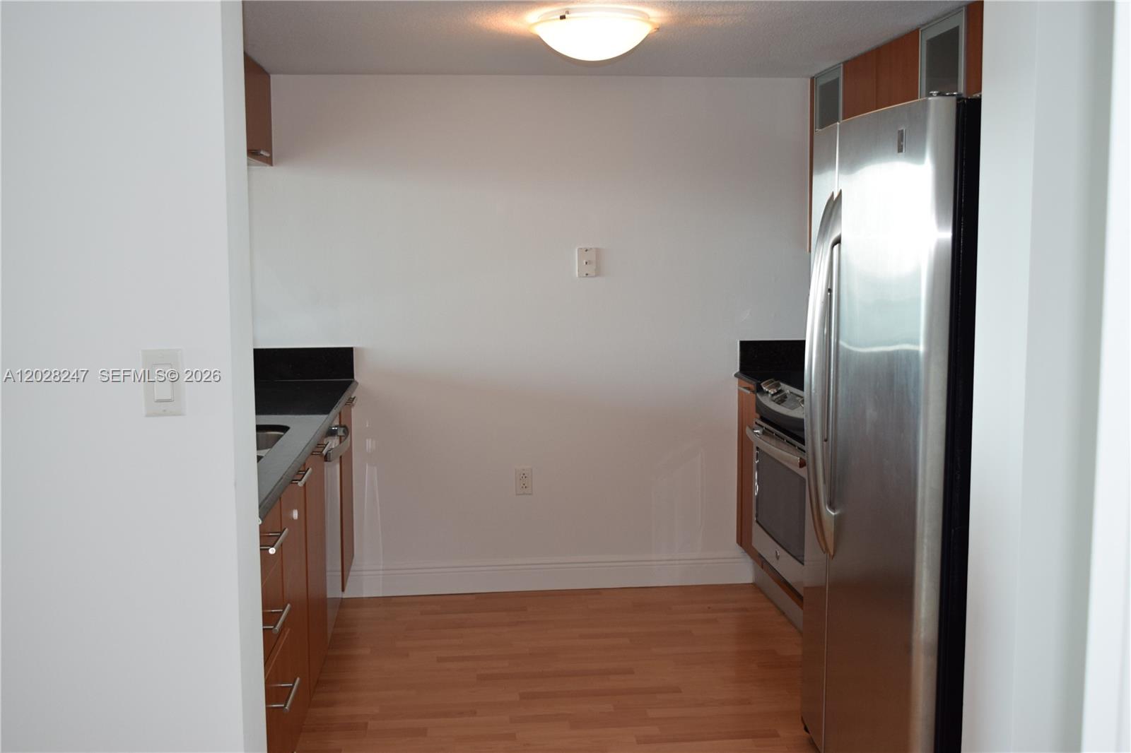 1800 N Bayshore Dr # 2310