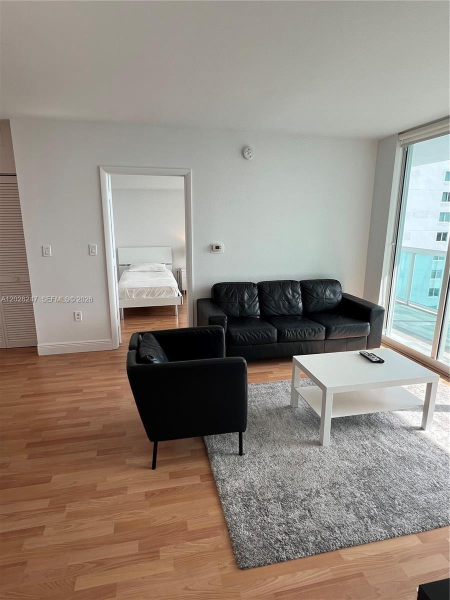 1800 N Bayshore Dr # 2310