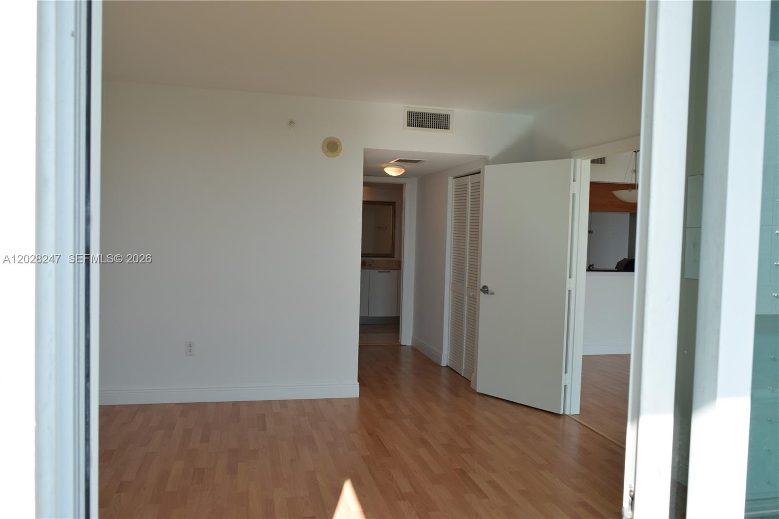 1800 N Bayshore Dr # 2310