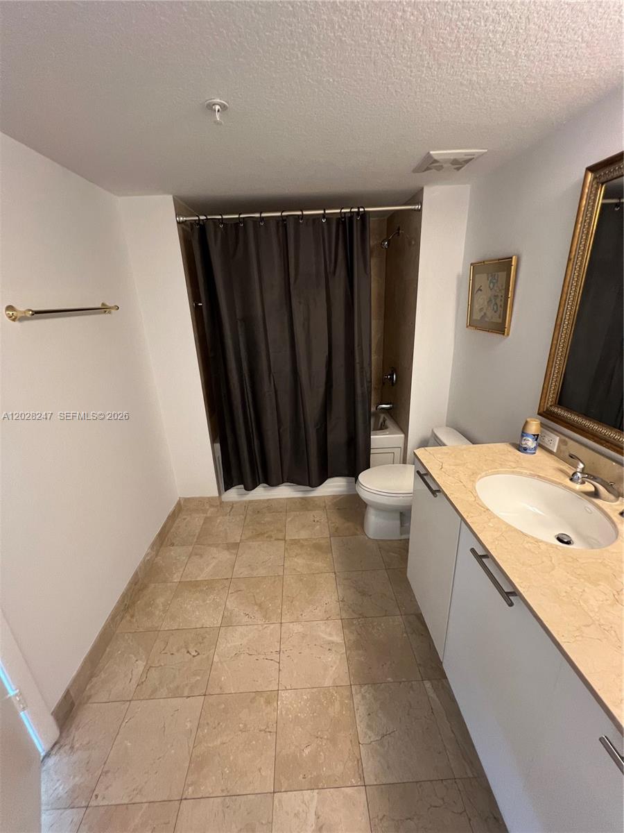 1800 N Bayshore Dr # 2310