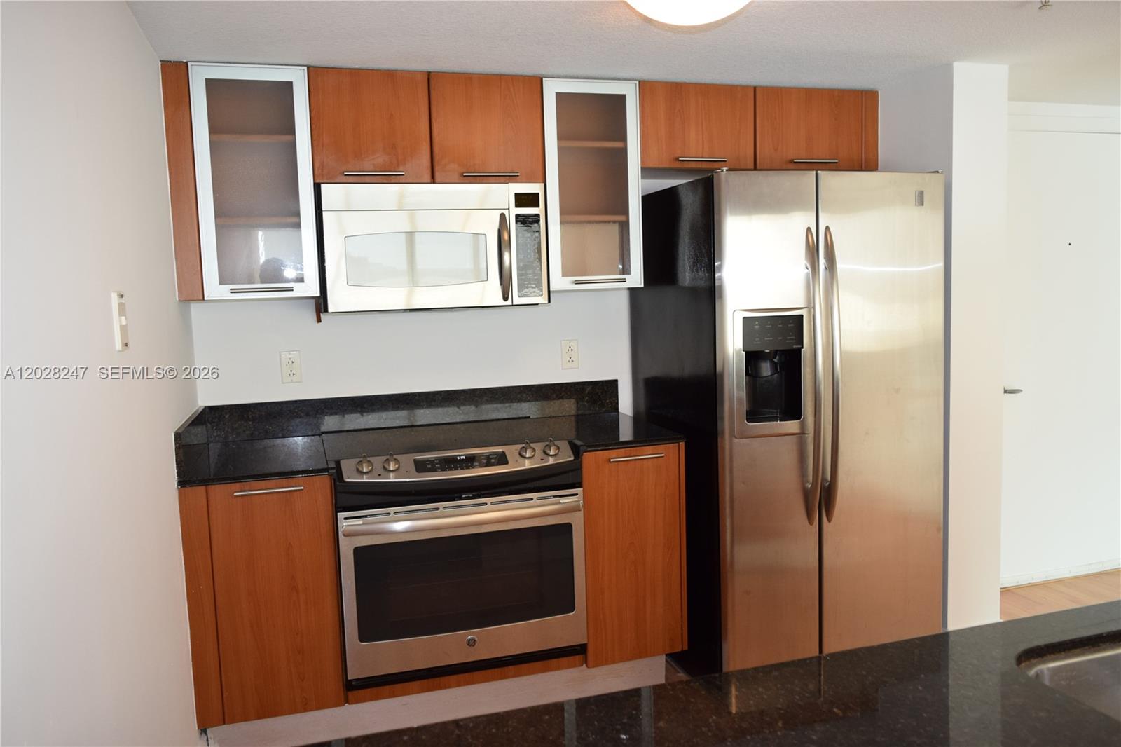 1800 N Bayshore Dr # 2310