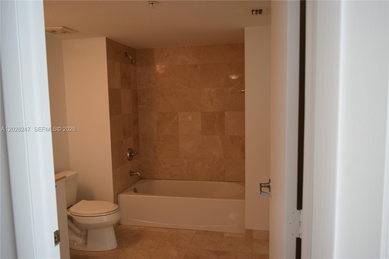 1800 N Bayshore Dr # 2310