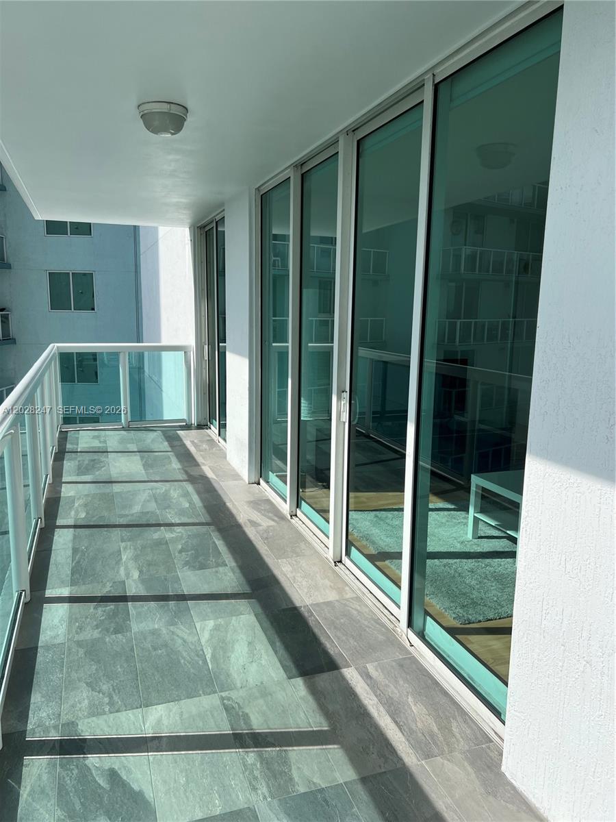 1800 N Bayshore Dr # 2310