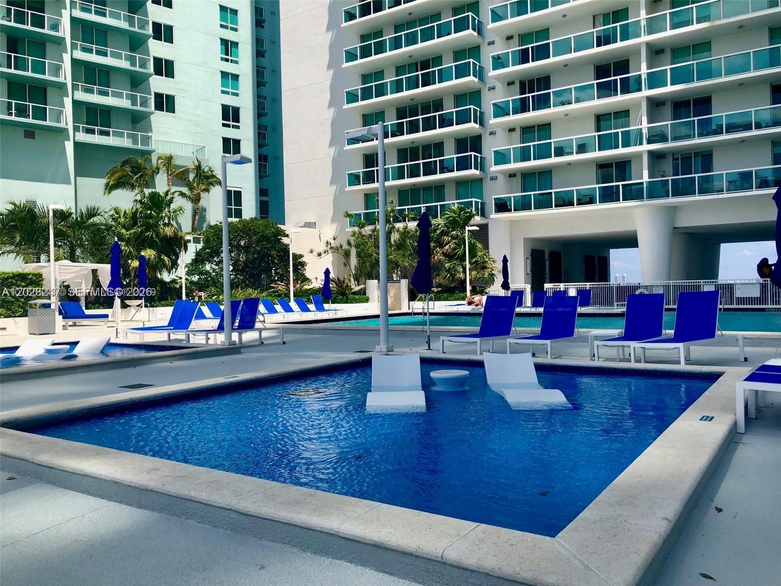 1800 N Bayshore Dr # 2310