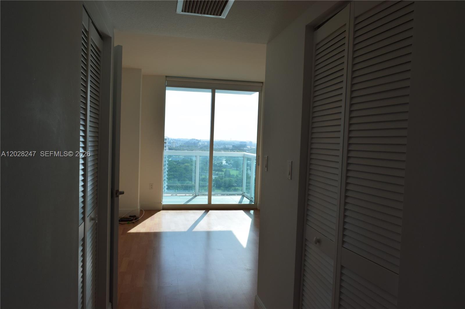 1800 N Bayshore Dr # 2310