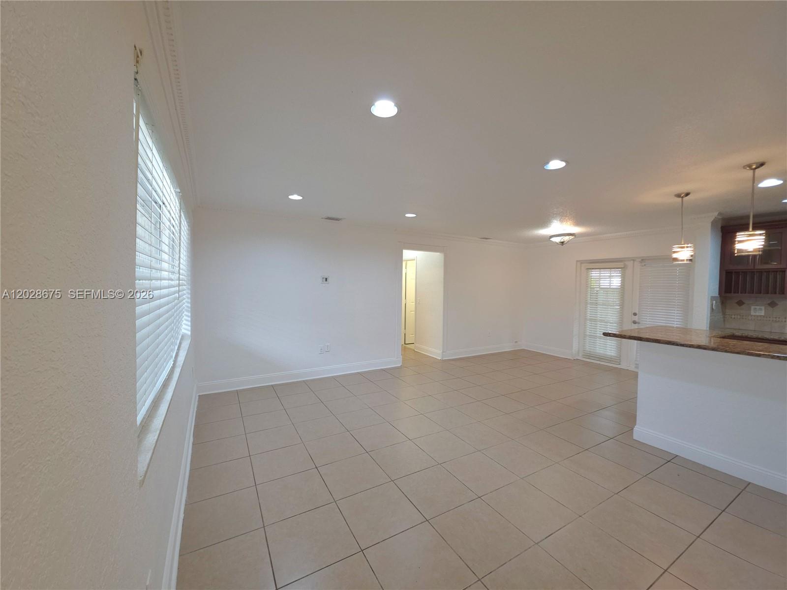 8420 NW 10th St