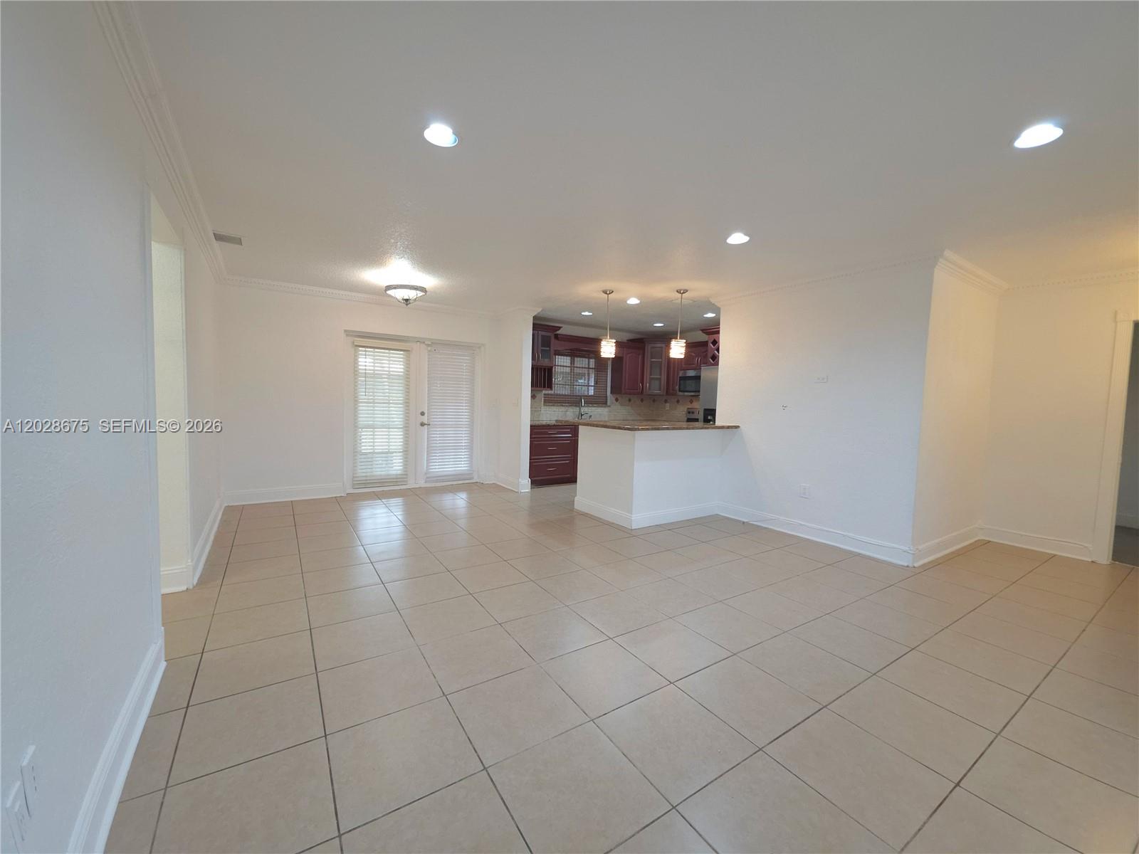 8420 NW 10th St