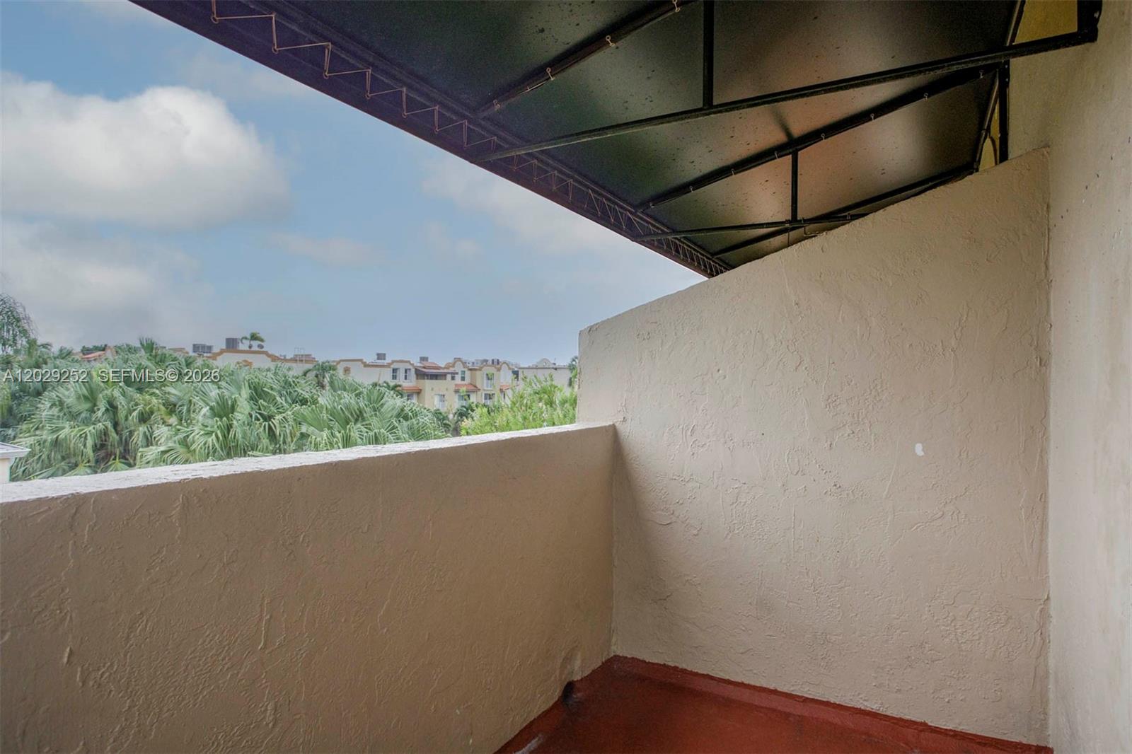 8580 NW 6th Ln # 205 Unit: 6-205