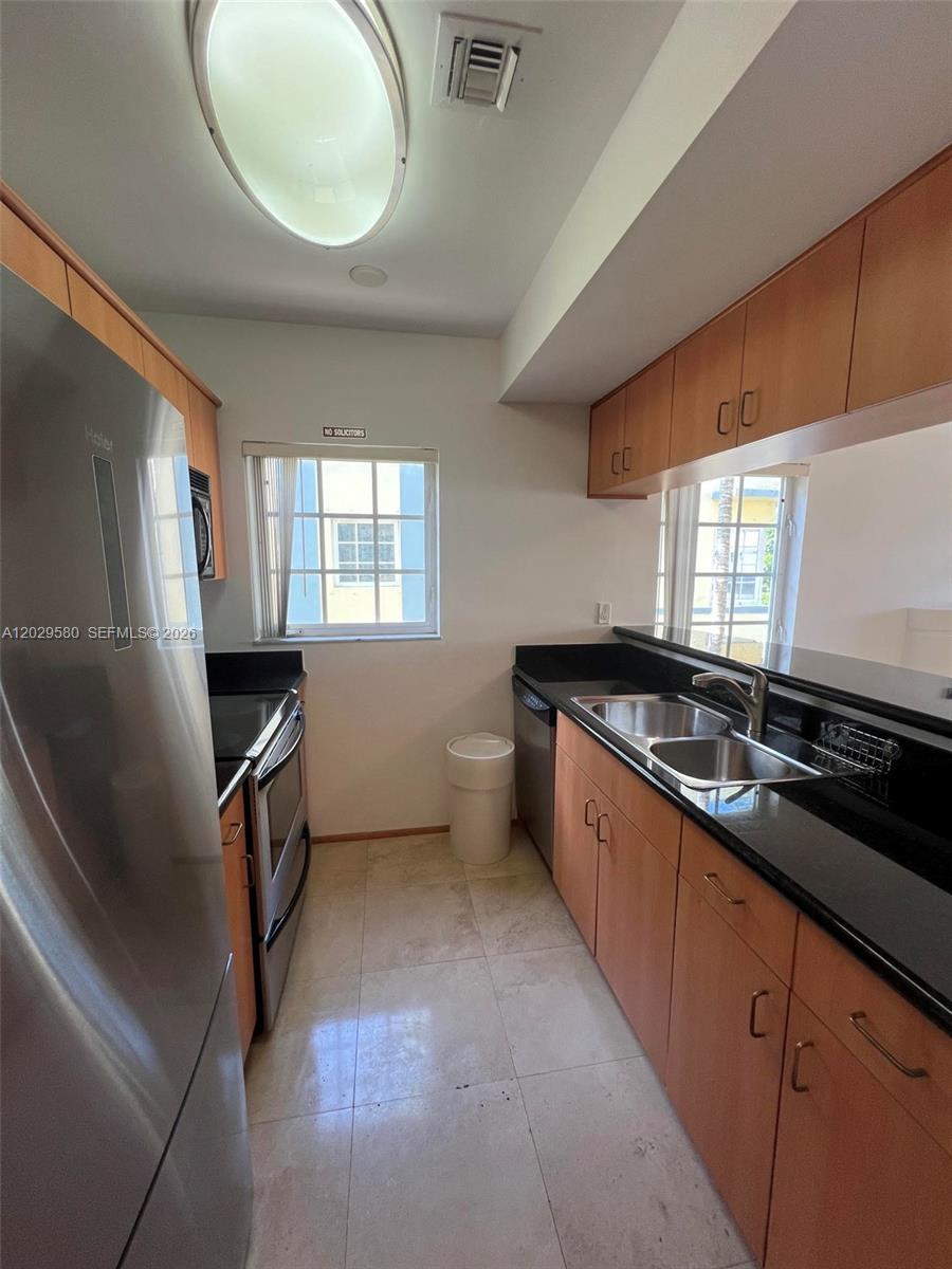 600 Euclid Ave # 5A