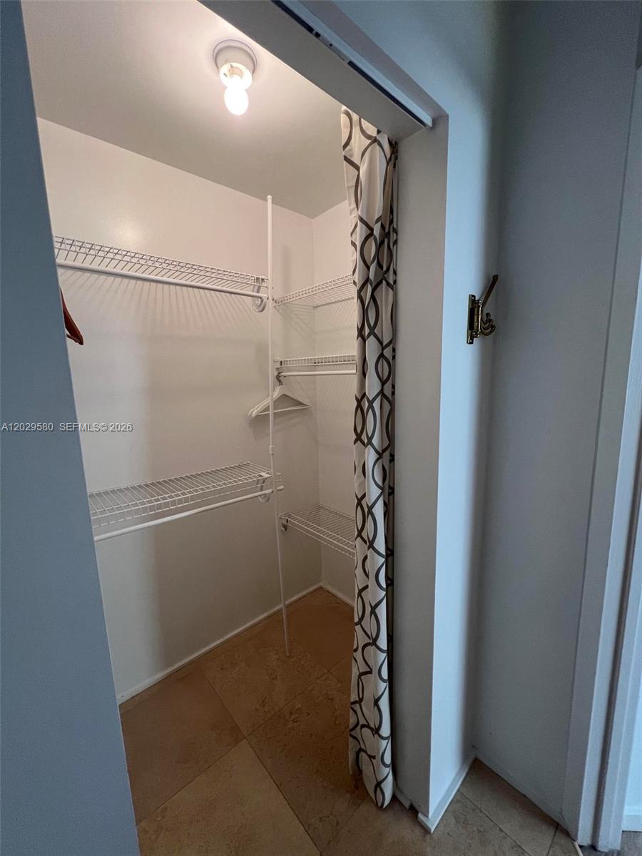 600 Euclid Ave # 5A