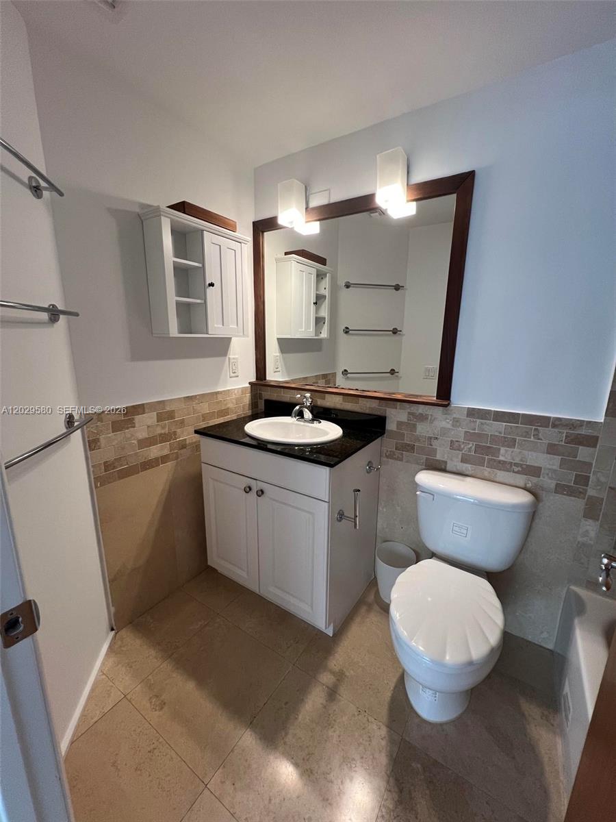 600 Euclid Ave # 5A