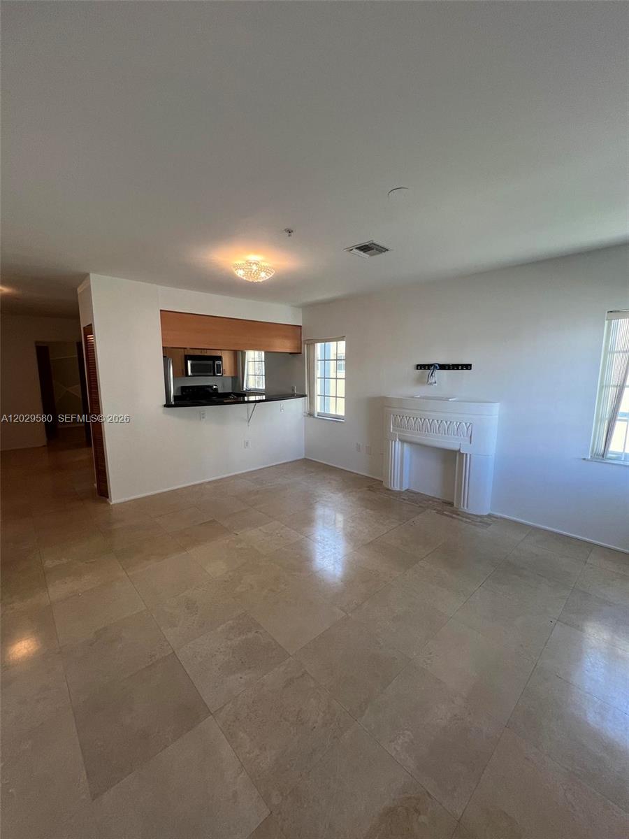 600 Euclid Ave # 5A