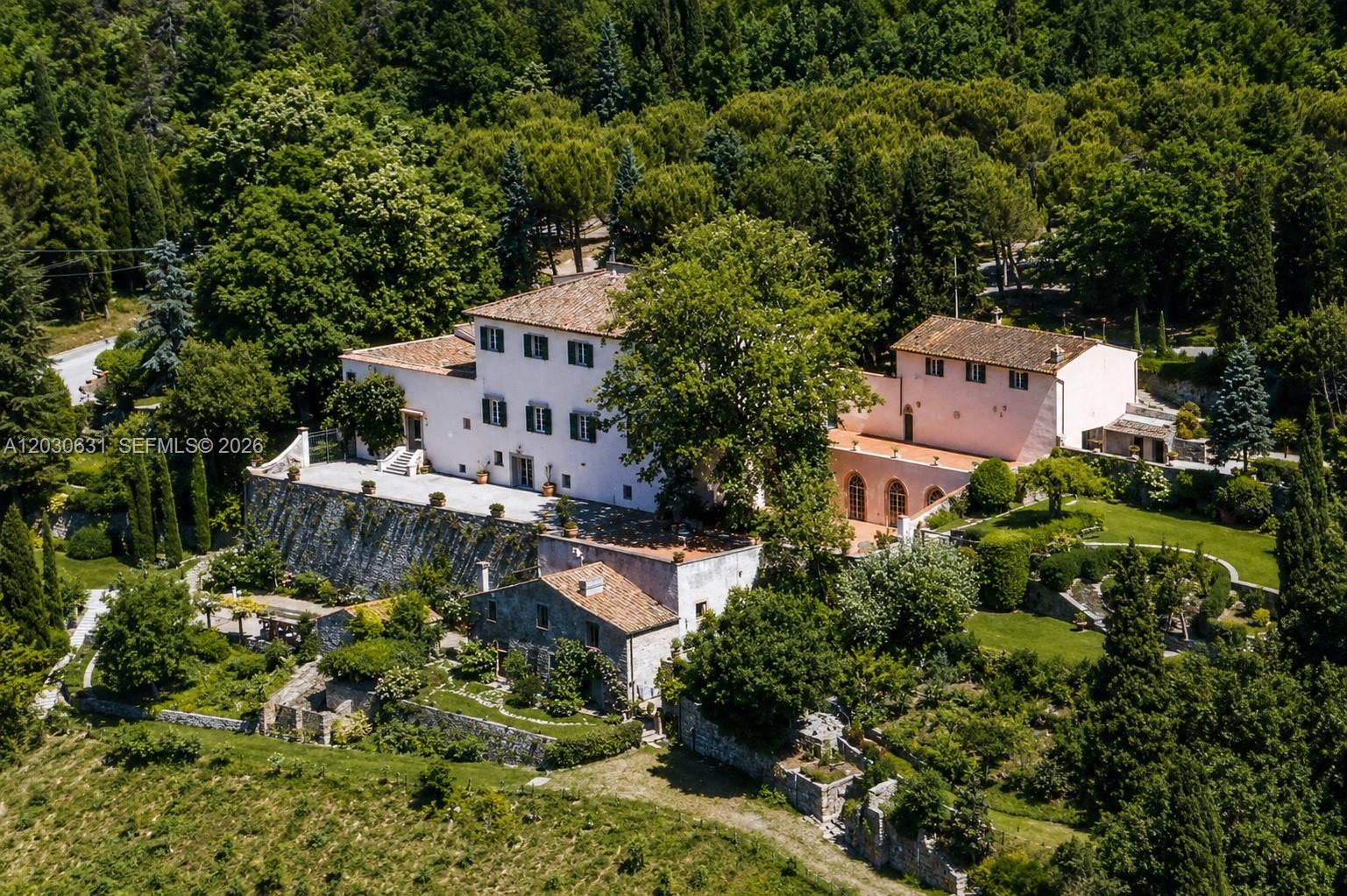Tuscany Luxury Estate Max Mlekus