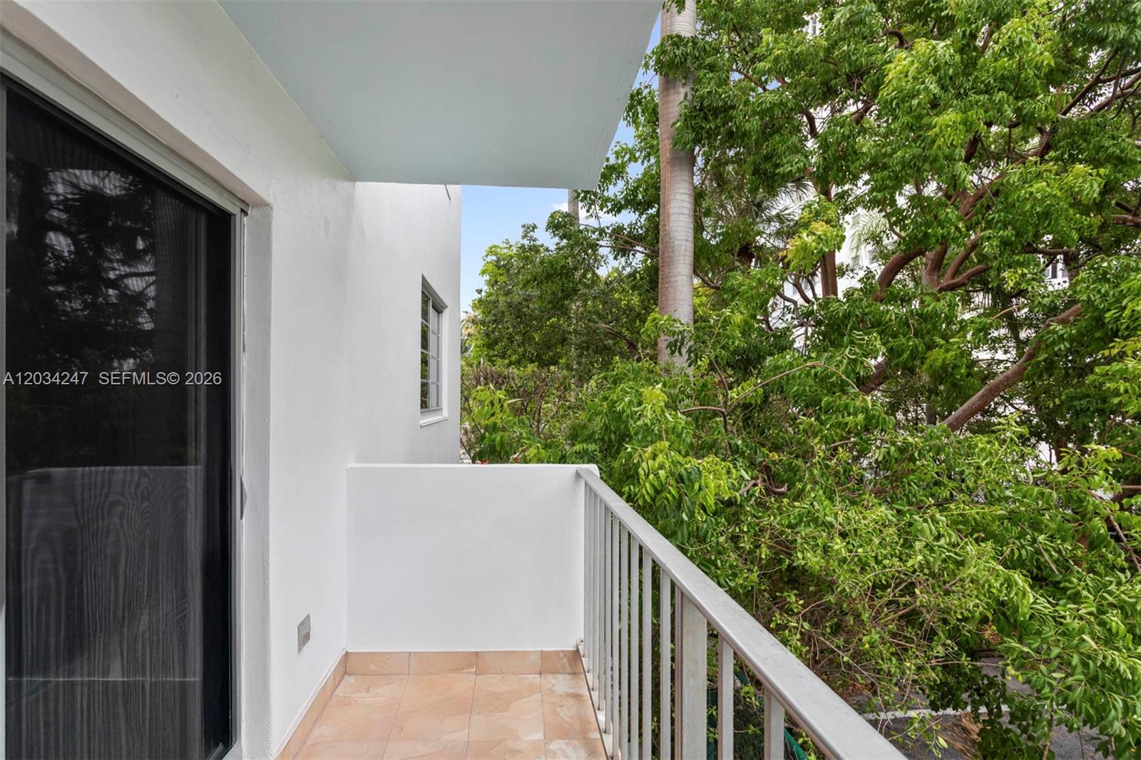 1820 James Ave # 2F