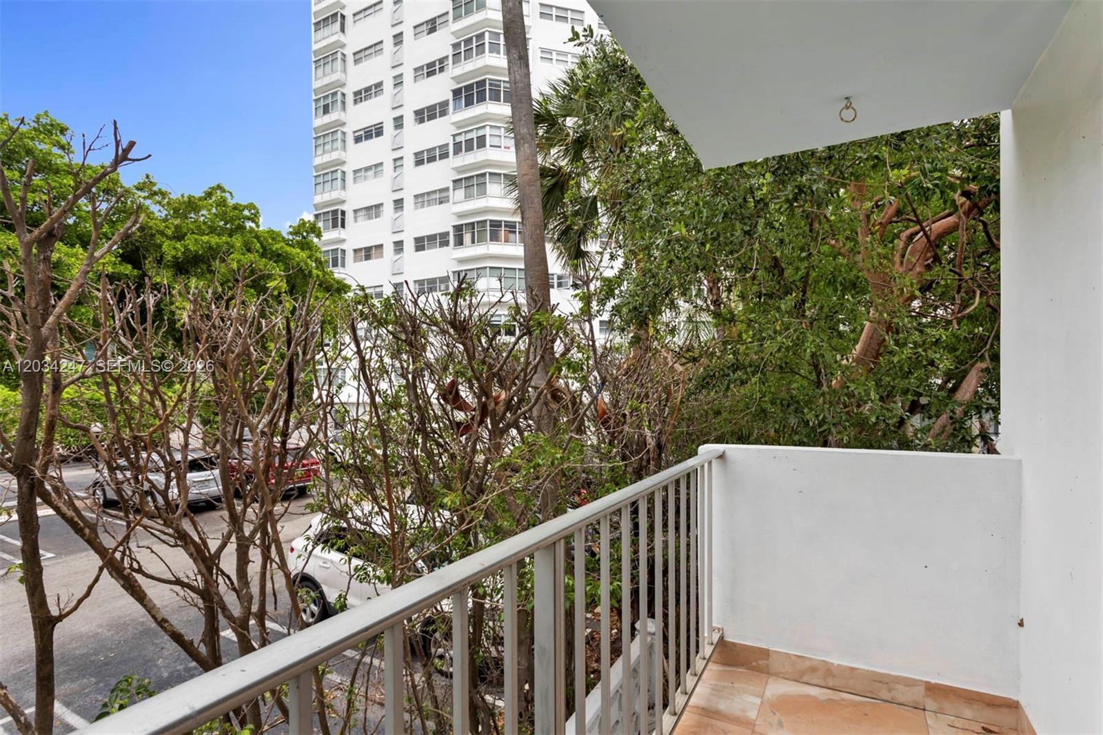 1820 James Ave # 2F