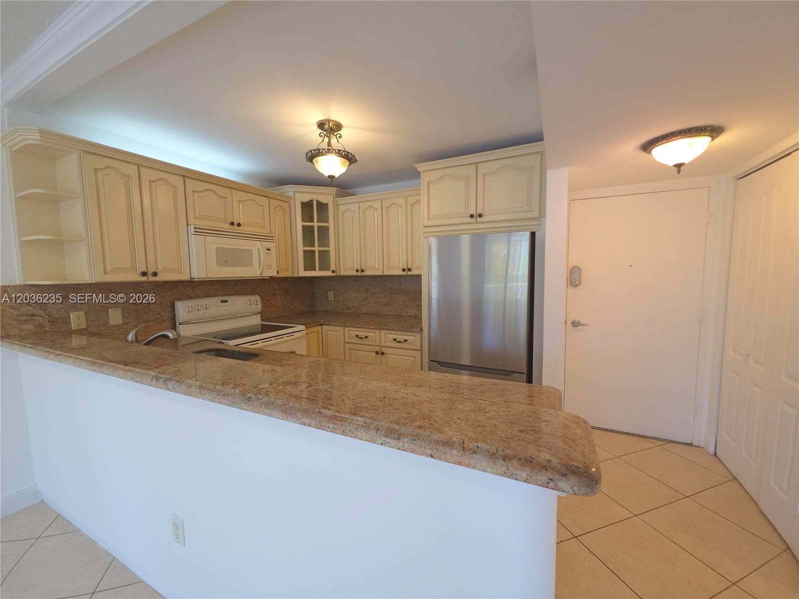 401 Ocean Dr # 304