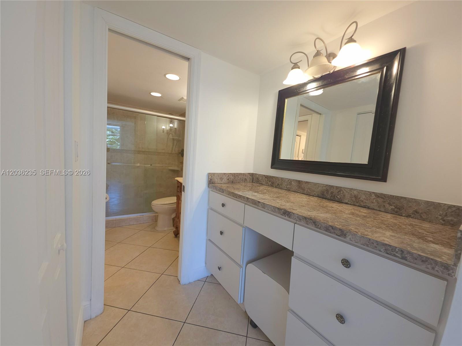 401 Ocean Dr # 304